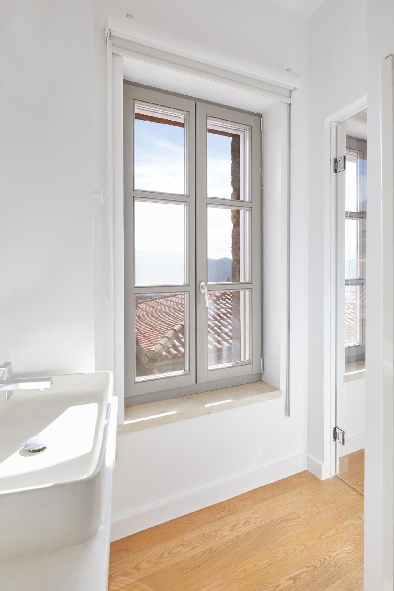 Clock Tower Arachova Suites Exterior photo